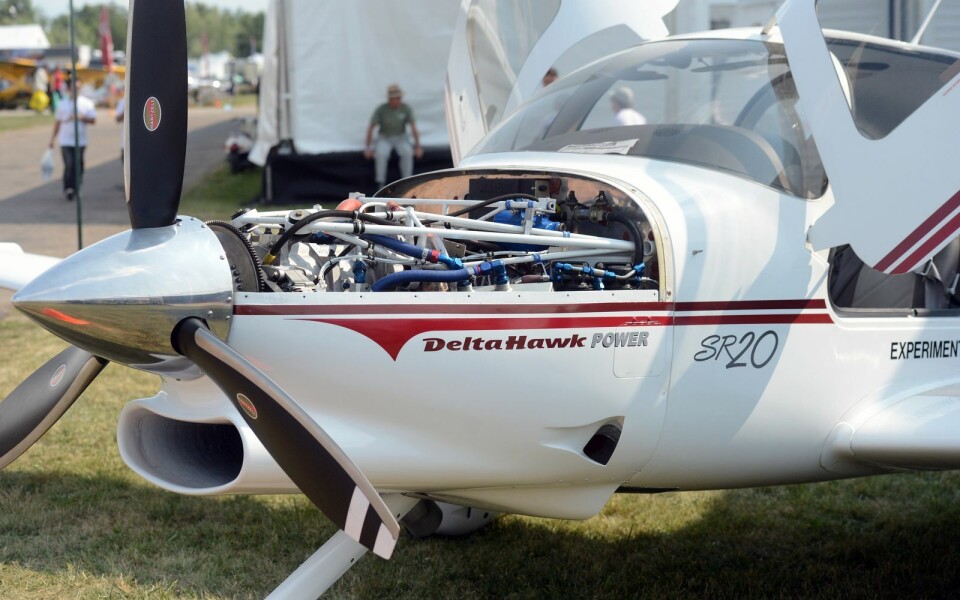 Delta Hawk flyr med dieselversjon av Cirrus SR-20