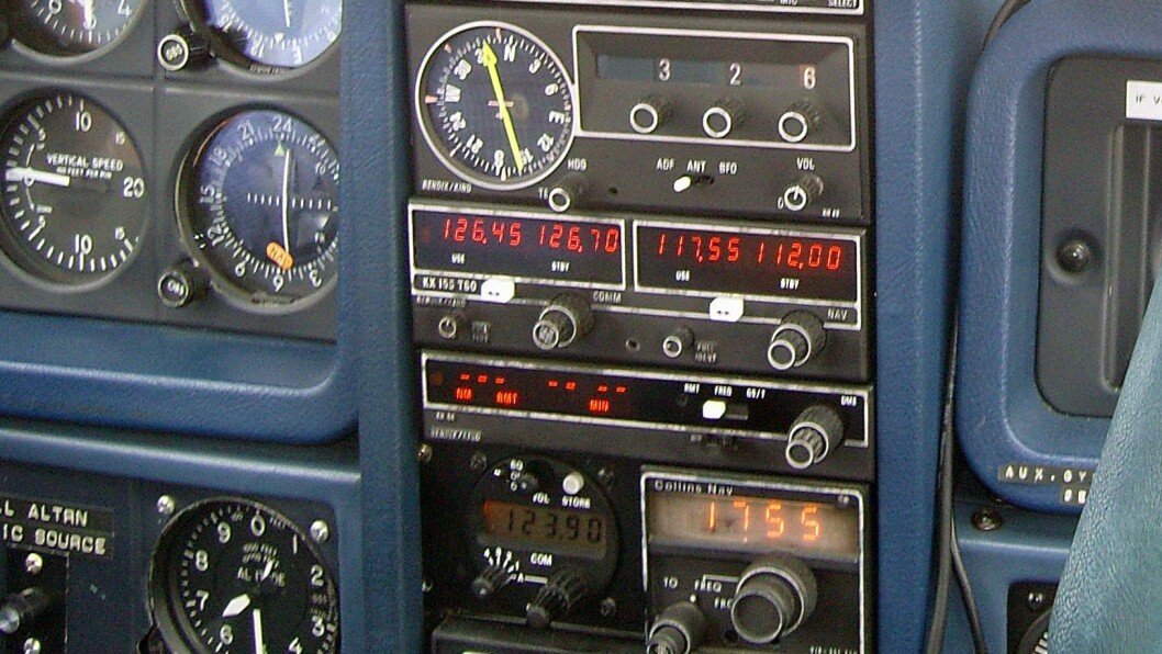 Virker flyradioene dine med den nye kanalinndelingen på 8,33 kHz? Virker flyradioene dine med den nye kanalinndelingen på 8,33 kHz?