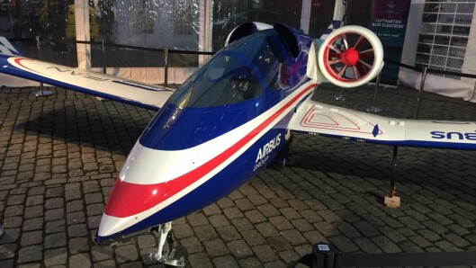 ELEKTRISK: Det elektriske flyet E-Fan viser hvor langt man har kommet i retning av en grønnere luftfart. ELEKTRISK: Det elektriske flyet E-Fan viser hvor langt man har kommet i retning av en grønnere luftfart.