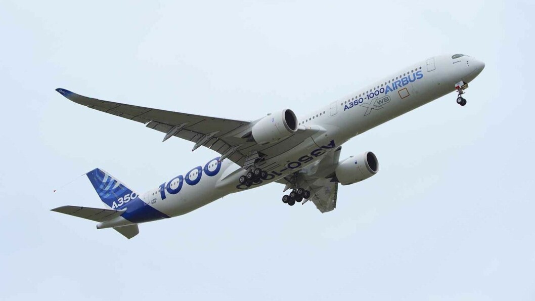 I LUFTEN: Airbus' nye maskin, A350-1000, fikk for første gang kjenne luft under vingene i dag. I LUFTEN: Airbus' nye maskin, A350-1000, fikk for første gang kjenne luft under vingene i dag.