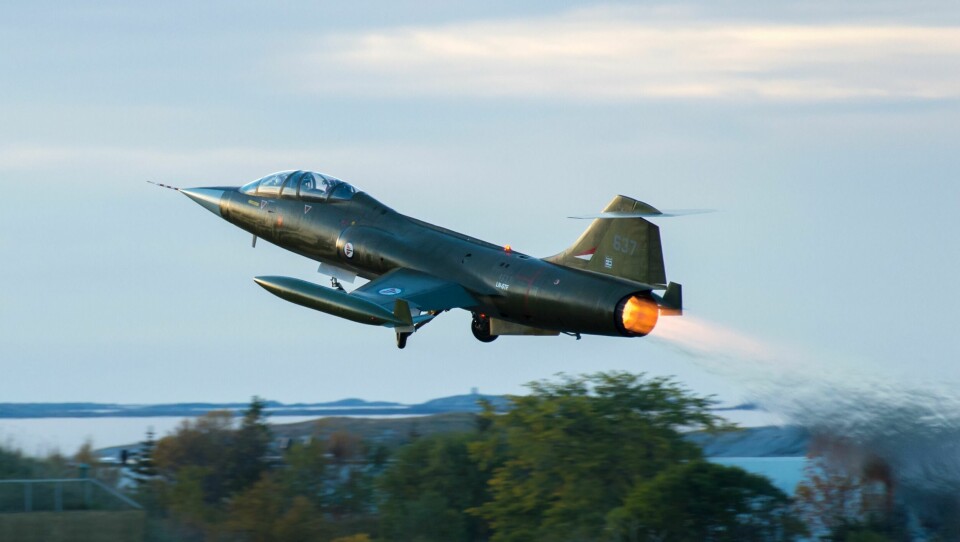 PÅ VINGENE: Det vekket stor begeistring da Starfighteren igjen var å se i luften over Bodø.