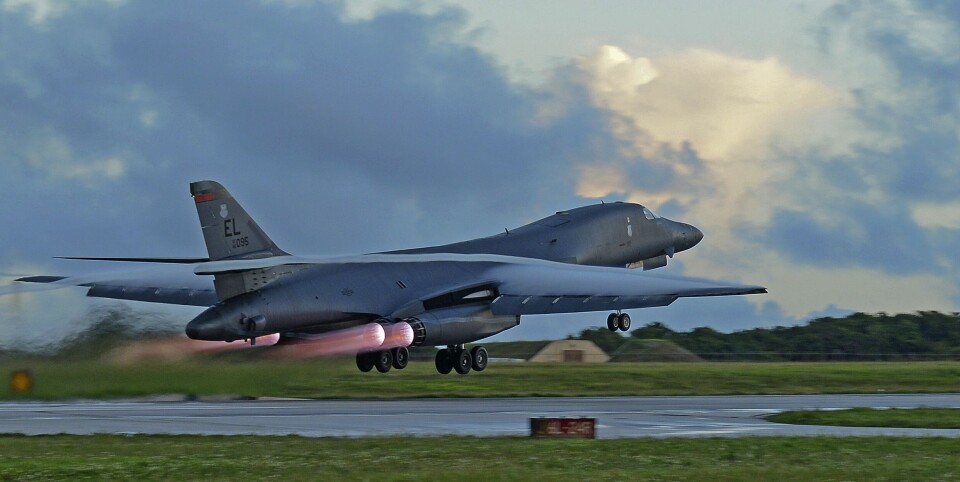 LUFTIG STYRKE: En B-1B Lancer letter i oktober 2016 fra Ellsworth Air Force base på Guam i Stillehavet. Ingen andre land matcher USAs evne til å deployere sterke luftstyrker til baser overalt i verden.