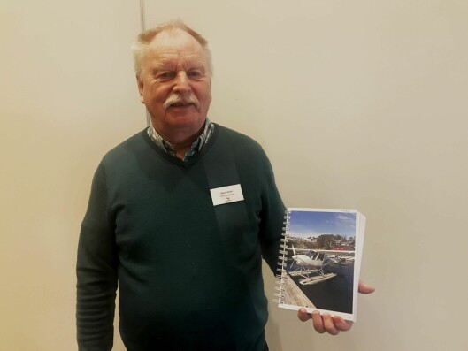 PRIMUS MOTOR: Mikael Aksdal informerte om den nye sjøflyboken under Luftsporttinget første helgen i april. PRIMUS MOTOR: Mikael Aksdal informerte om den nye sjøflyboken under Luftsporttinget første helgen i april.