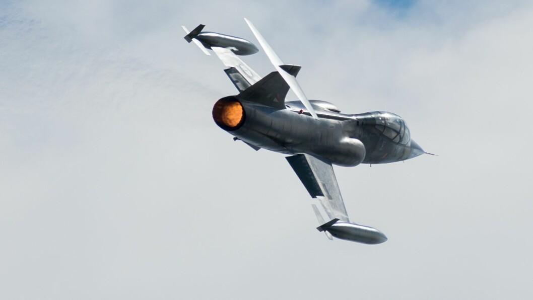 VELLYKKET TESTFLYVNING: Det ble gjennomført nok en vellykket testflyvning i Bodø på onsdag. Dessverre ble det oppdaget en snag etter landing. VELLYKKET TESTFLYVNING: Det ble gjennomført nok en vellykket testflyvning i Bodø på onsdag. Dessverre ble det oppdaget en snag etter landing.