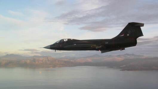 VAKKERT SKUE: Starfighteren fotografert fra F16. VAKKERT SKUE: Starfighteren fotografert fra F16.