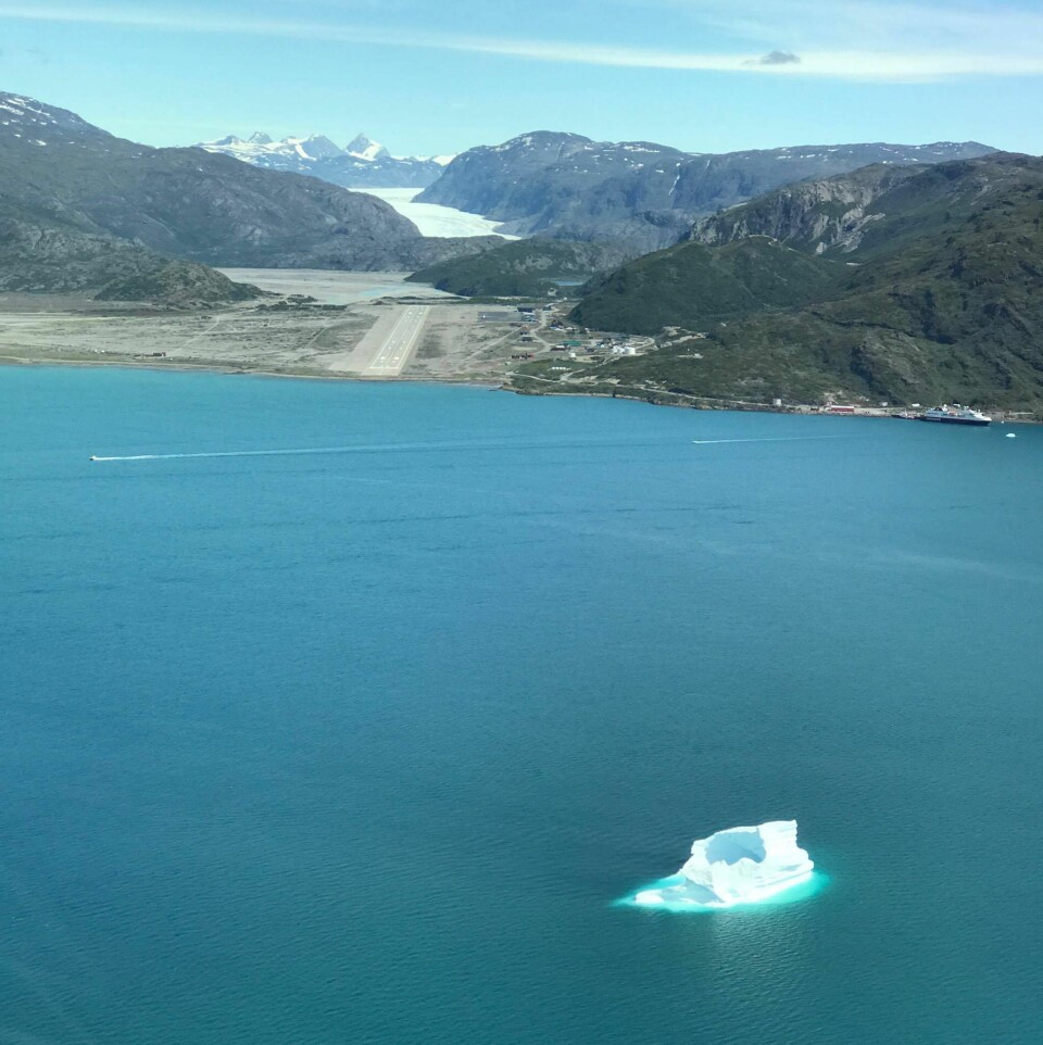 VAKKER INNFLYGING: Like før landing på flyplassen i Narsarsuaq.