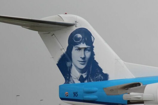 HYLLER ANTHONY FOKKER: Flyets hale er prydet med et bilde av den nederlandske flypioneren. HYLLER ANTHONY FOKKER: Flyets hale er prydet med et bilde av den nederlandske flypioneren.