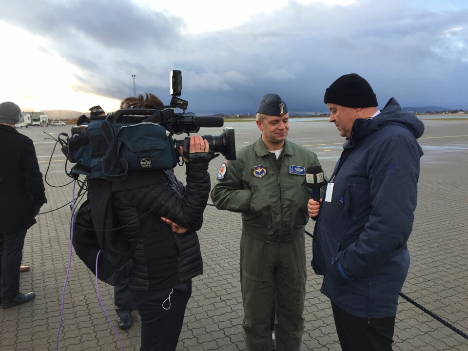 F-35-pilot Oberstloytnant Martin 'TINTIN' Tesli intervjues av TV2.