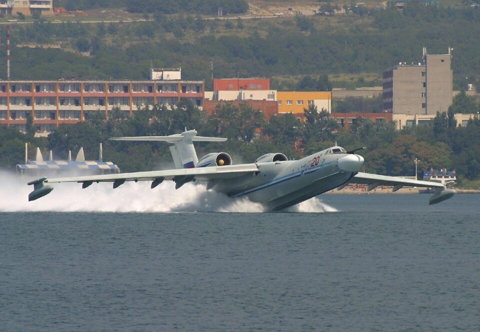 STØRRE: Beriev A-40 målte 43.84 meter og hadde et vingespenn på 41.62 meter.