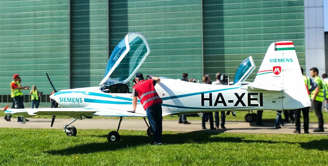 Vi har ingen bekreftelse på at ulykkesflyet er individet HA-XEI, som her er fotografert under demonstrasjon på AERO Friedrichshafen i april i år, men flytypen er den samme. Foto: Tore Aune / Flynytt