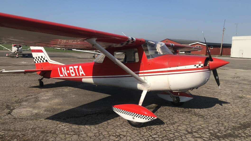 Cessna FA150 LN-BTA ble bygget om til halehjul i England på 1970-tallet. Her er den nyregistrert på Kjeller 29. april. Foto: Kåre Hovland Cessna FA150 LN-BTA ble bygget om til halehjul i England på 1970-tallet. Her er den nyregistrert på Kjeller 29. april. Foto: Kåre Hovland
