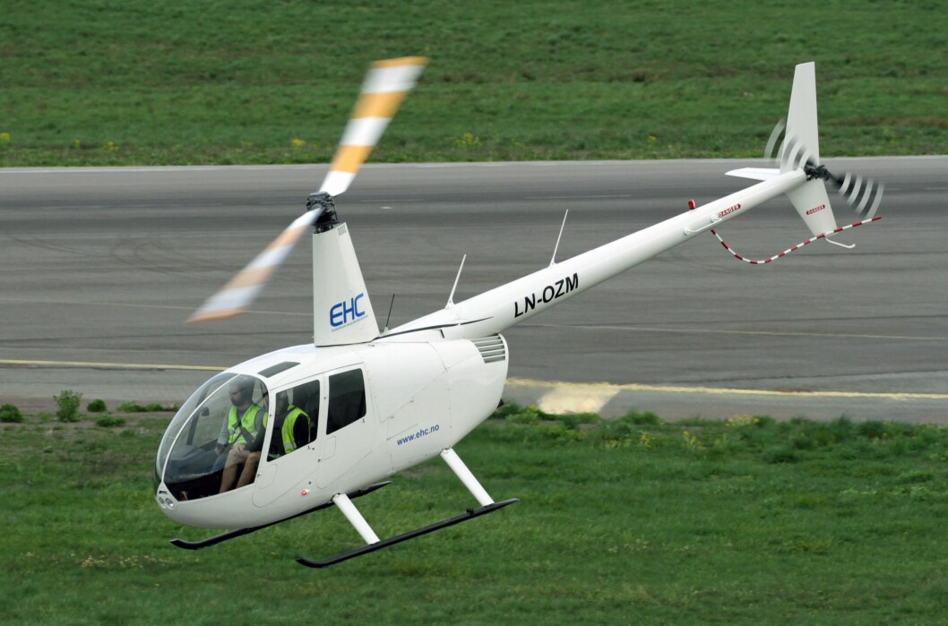 EHCs seneste Robinson R44 Raven LN-OZM på Torp 2. mai Foto: Steinar Sævdal. EHCs seneste Robinson R44 Raven LN-OZM på Torp 2. mai Foto: Steinar Sævdal.
