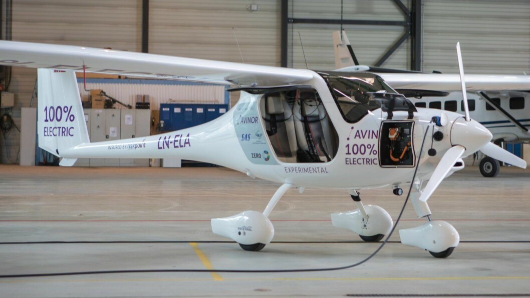 NØDLANDET: Norges første elektriske motorfly nødlandet på vannet like ved Gullknapp i Arendal i midten av august. Havarikommisjonen undersøker hendelsen. NØDLANDET: Norges første elektriske motorfly nødlandet på vannet like ved Gullknapp i Arendal i midten av august. Havarikommisjonen undersøker hendelsen.