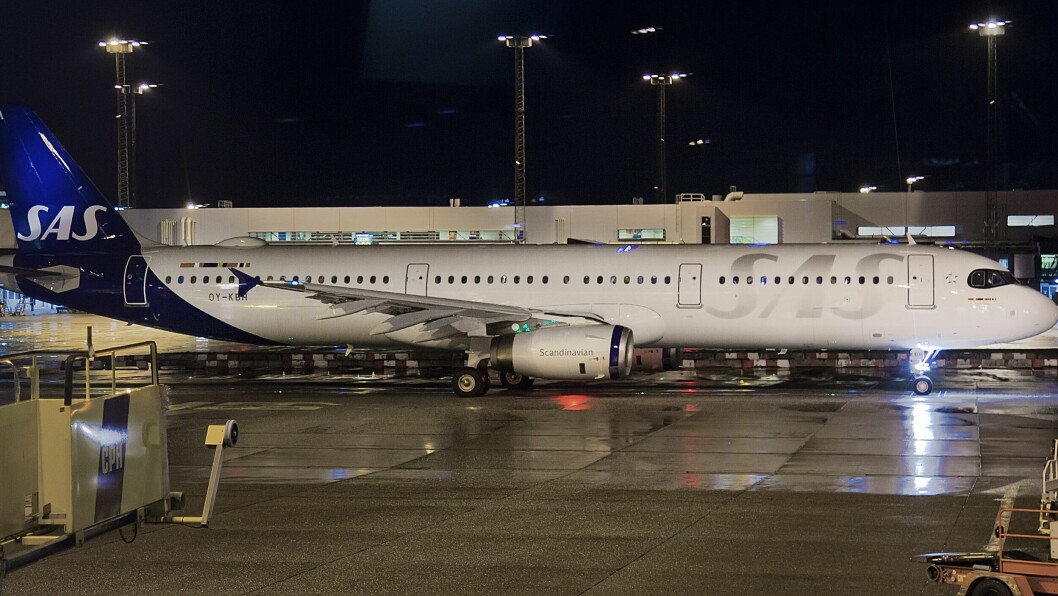 A321 i nye farger på Kastrup. A321 i nye farger på Kastrup.