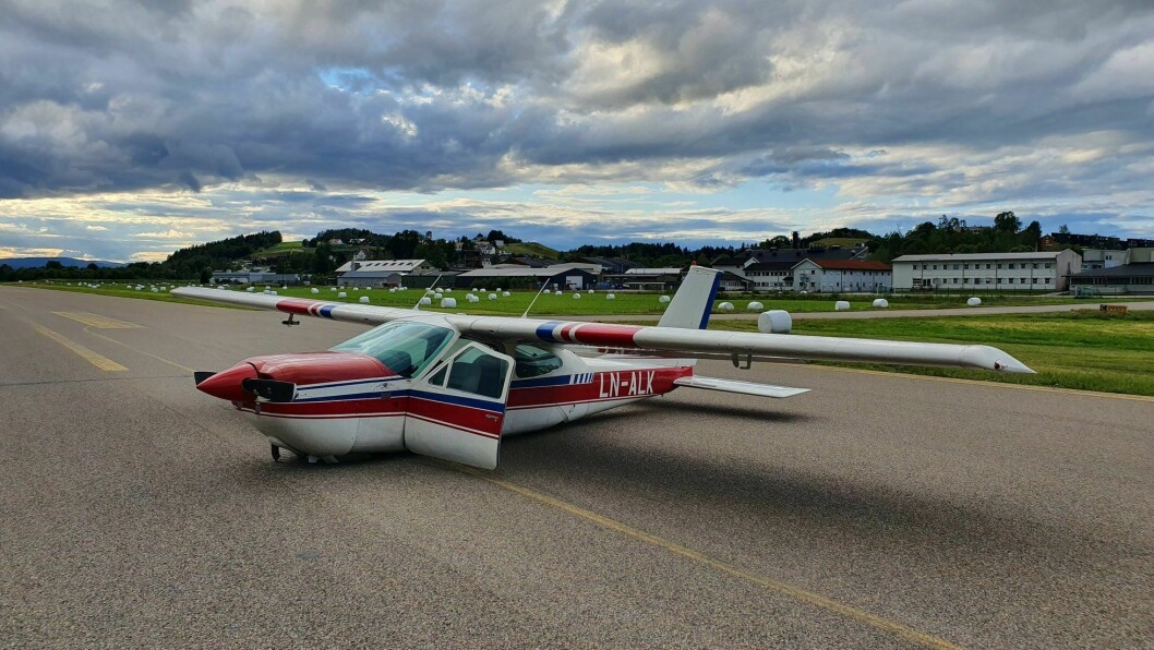 En Cessna 177 Cardinal fikk problemer under avgang fra Kjeller. Flere tusen leste beretningen hans om hendelsen. Foto: Privat