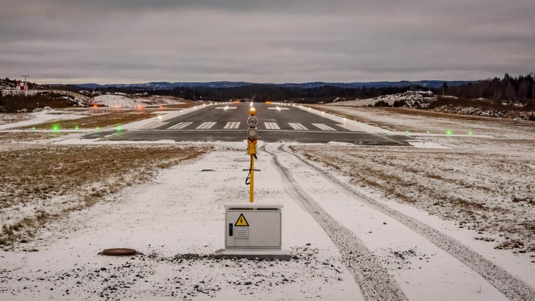 Gullknapp flyplass har fått et realt ansinktsløft. Gullknapp flyplass har fått et realt ansinktsløft.