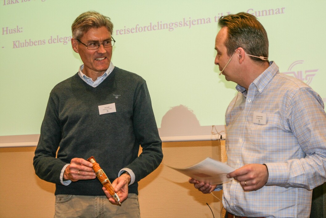 ENGASJERT: Sudbø har vært aktiv i Norges Luftsportforbund siden 2008. Her er han fotografert sammen med fagsjef for mikroflyseksjonen, Jon Gunnar Wold. Foto: NLF. ENGASJERT: Sudbø har vært aktiv i Norges Luftsportforbund siden 2008. Her er han fotografert sammen med fagsjef for mikroflyseksjonen, Jon Gunnar Wold. Foto: NLF.