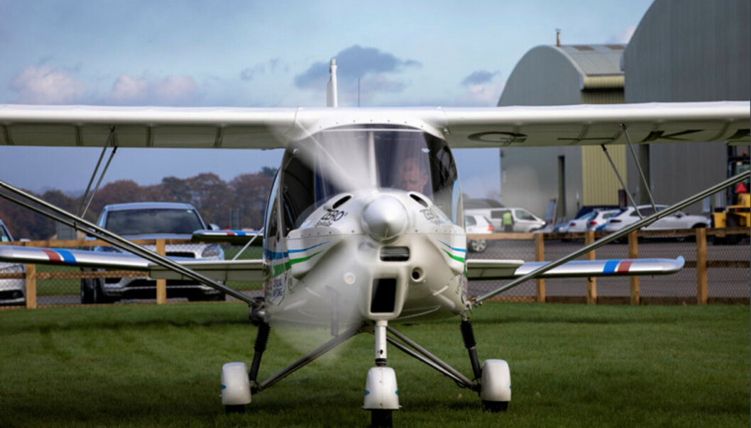 Et fly av typen Ikarus C-42 skrev seg inn i både historiebøkene og Guiness rekordbok da det gjennomførte en vellykket testflyvning med syntetisk drivstoff. Foto: Royal Air Force Et fly av typen Ikarus C-42 skrev seg inn i både historiebøkene og Guiness rekordbok da det gjennomførte en vellykket testflyvning med syntetisk drivstoff. Foto: Royal Air Force