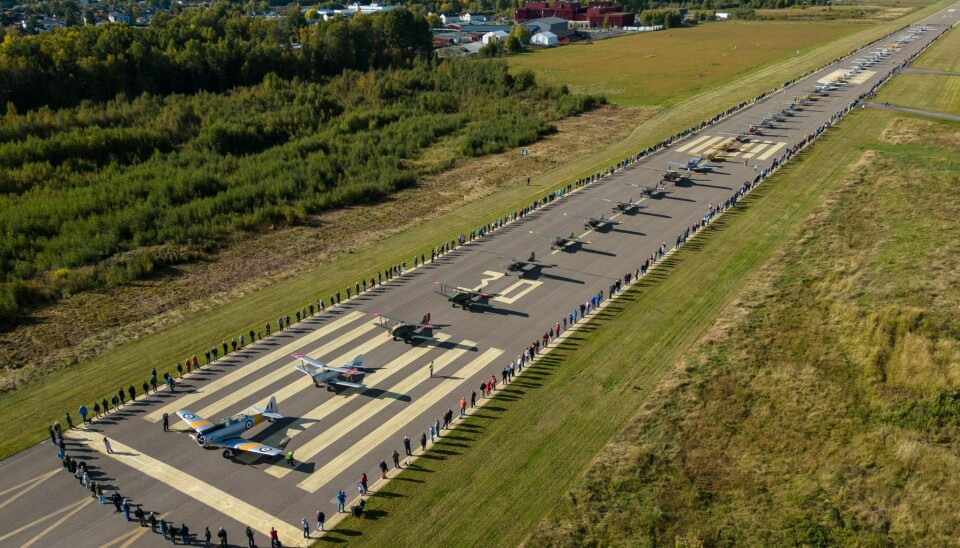 Over 2000 personer møtte opp på Kjeller flyhistoriske kulturparks (KFK) folkeaksjon på Kjeller flyplass i september 2022.