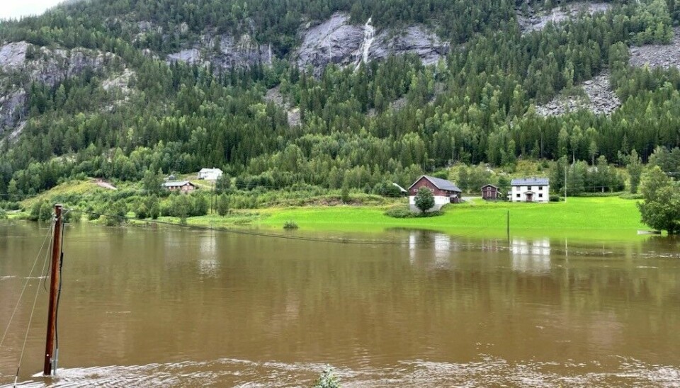 FLOM: I Valdres har mage blitt isolerte i sine hjem, som her i Bagn. Foto: Per Julius Helweg