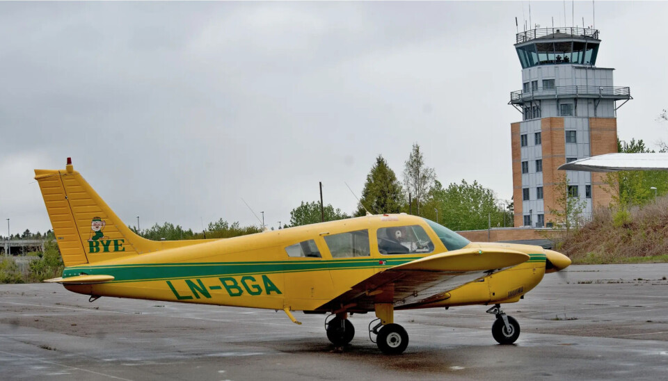 Rygge flyplass er for tiden stengt for allmennflyging som følge av at det dreneres og legges ny asfalt på rullebanen.